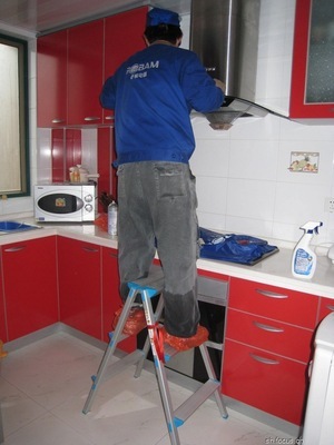 清洗及保潔服務(wù)-家電行業(yè)激烈競爭中如何尋找新利潤|家電經(jīng)銷商增值投資好項目-清洗.