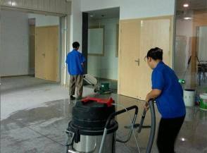 開荒清潔/日常保潔/開荒保潔提供樓宇開荒保潔、商場開荒保潔等服務(wù)